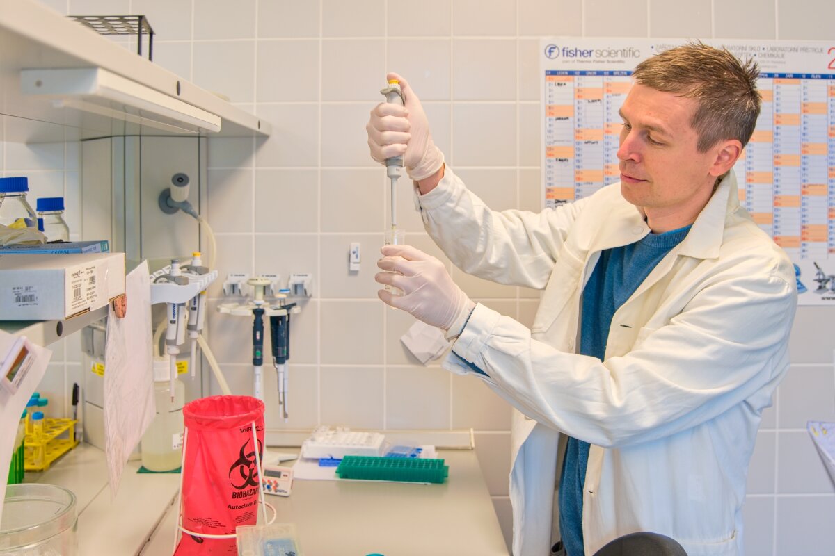 Vedoucí výzkumné skupiny Bartošík: Intenzivní spolupráce s onkology nám dává nesmírně důležitou zpětnou vazbu